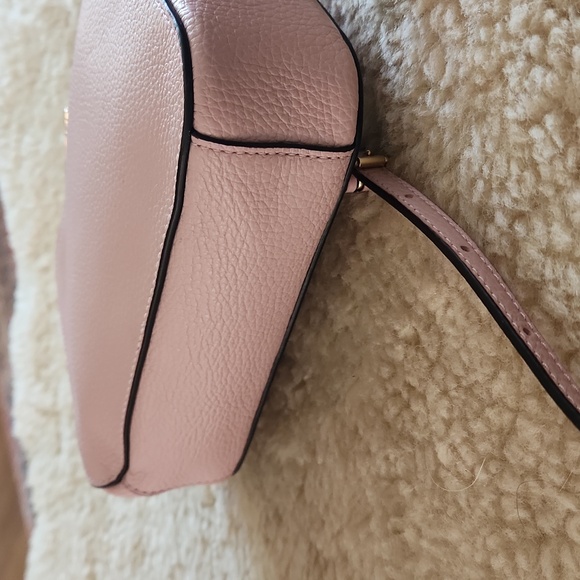Gorgeous Coach Soft Pink Leather Camera Style Crossbody Bag 💖 - Picture 7 of 16
